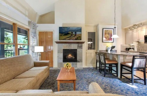 Vail Apartment | Vibrant 1BR Condo with Stunning Views Streamside at Vail