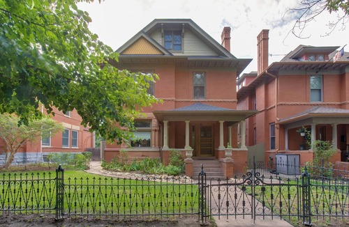 Cheesman Park Apartment | Victorian-Style Cheesman Park Apt - 2 Mi to Dtwn