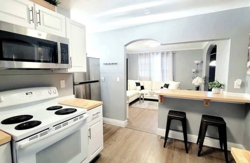 Golden House | Walk to dining/bars/parks! Ideal for Red Rocks!