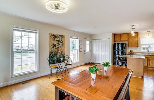 Hampton House | Walk to Dtwn & Campus! Spacious Hampton Home