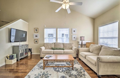 Afton House | Walk to Lake + Pool Access! Family Gem in Afton