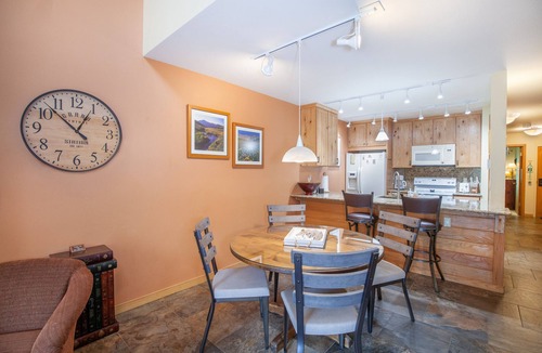 Mountain House Condo | Walk to Lift | Hot Tub & Pool
