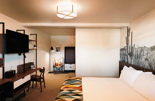 Hale Apartment | Wander the High Desert | La Vista Motel | 210