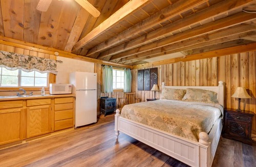 Allenspark Apartment | 'Wapiti' Allenspark Cabin Near Rocky Mountains!