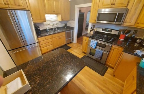 Washington Park West House | Washington Park Bungalow with hot tub!