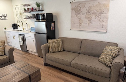 Columbine Knolls House | Welcome to the Sundancer @ the Little Littleton Village