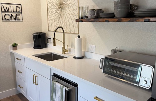 Columbine Knolls House | Welcome to the Sundancer @ the Little Littleton Village