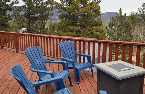 Bailey House | Welcoming 2-bedroom house in Bailey perfect for your getaway.