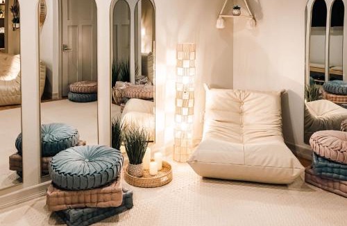 Broomfield House | Wellness Retreat - Cold Plunge - Sauna - Hot Tub