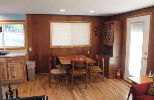 Black Hawk Cabin | Wonder-View Lodge with Hot Tub and Panoramic Mountain Views!
