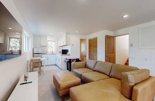 Snowmass Village House | Woody Creek Home with 3BR + Kids Room