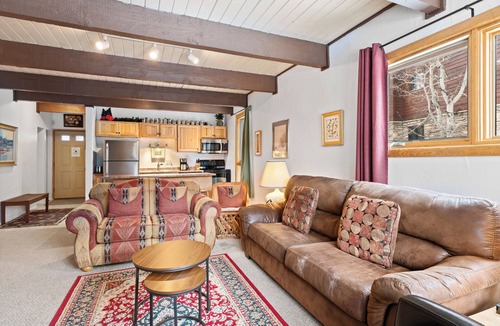 Four O'Clock Condo | XL One bedroom in the Heart! 1 Block to Everything
