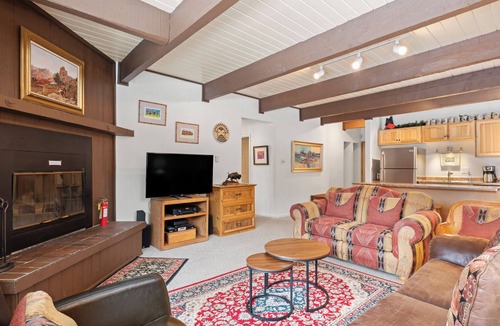 Four O'Clock Condo | XL One bedroom in the Heart! 1 Block to Everything