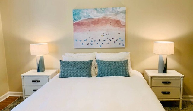 2 Beds 2 Full Baths - Dog Friendly! in Charleston