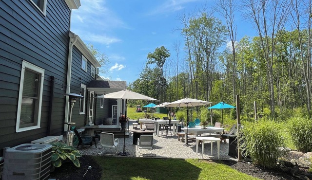 2nd floor remodeled Farm house in Ballston Lake