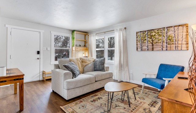 30 Day Stay Comfortable Home Close to Everything
