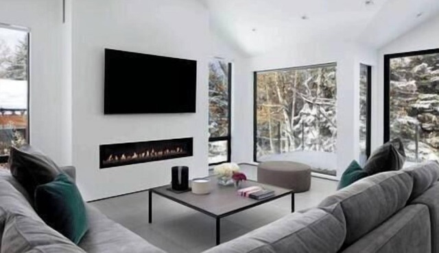4 Bedroom 4 Bath West End Sleek Contemporary home!