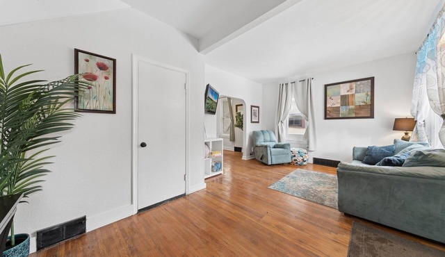 4BR Home Across from Como Lake - Evergreen