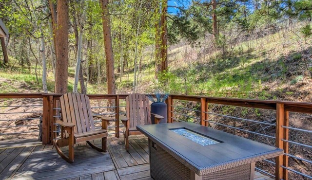 4BR|Mountain Views|Hot Tub, Firepit|Hiking