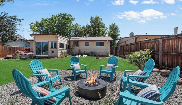 6BR Retreat - Game Room & Fire Pit - 15 Min to Denver