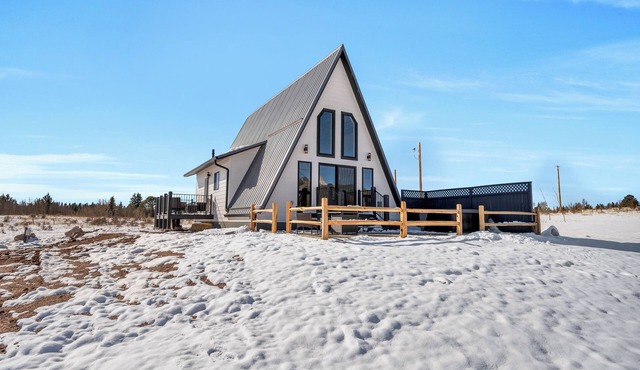 A-Frame, Pikes Peak View, Hot-tub, No Cleaning Fee