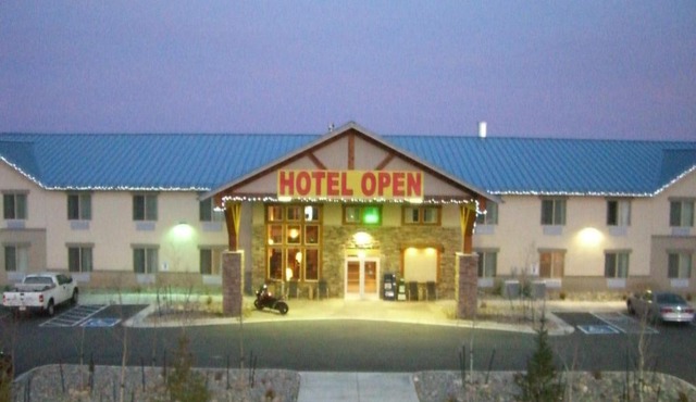 A Riverside Inn Travelodge by Wyndham