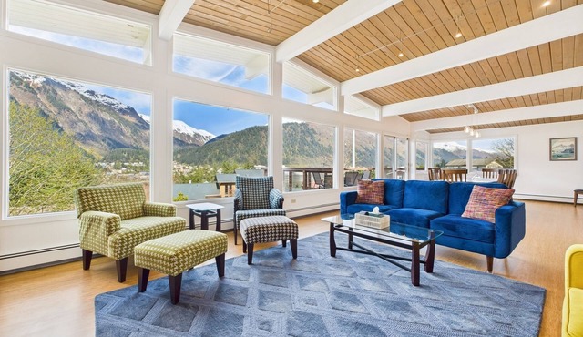 Admiral’s View | Panoramic Views, Family Friendly in Juneau