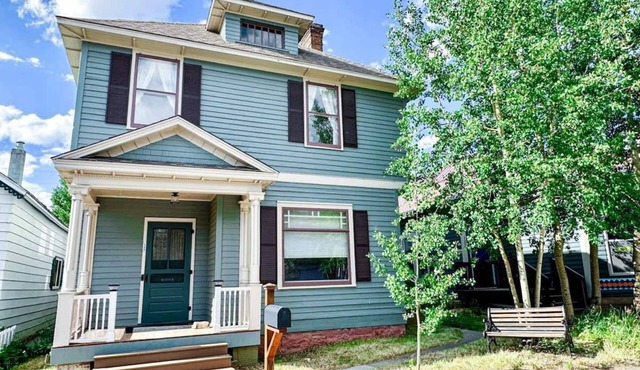 Alpine House — Historic Leadville Victorian, 4BR Walk to Harrison Ave, Sleeps 10