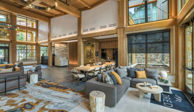 Alpine Queen Room for Families in Keystone