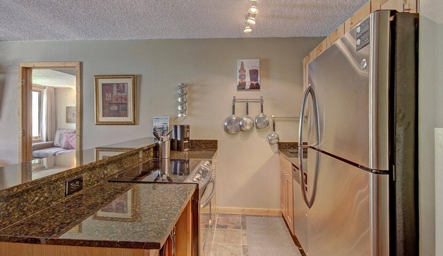 Amazing Ski in-out Condo With Mountain Views - FP114 by RedAwning