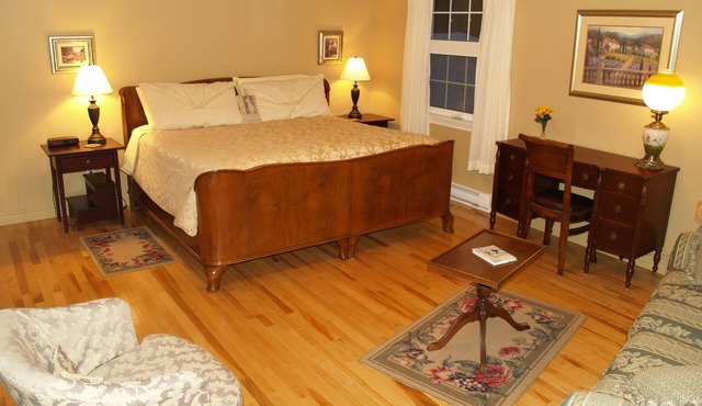 Bakers Chest B&B in Bible Hill