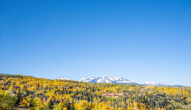 Beautiful new Peaks Penthouse- Ski-in & Ski-out with Amazing Views