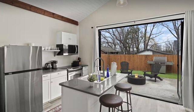 Beautiful Tiny home Near The Lake in Canandaigua