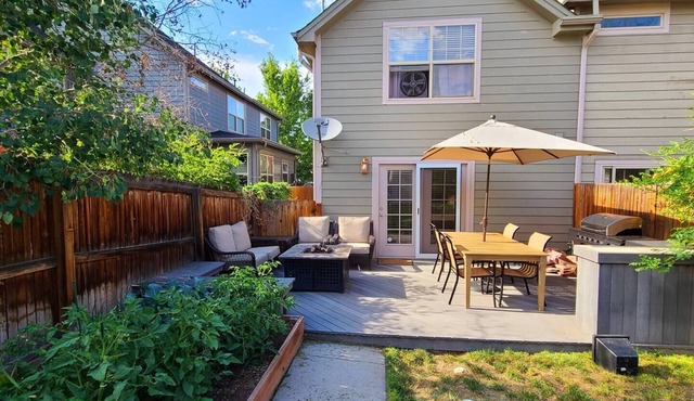 Beautiful Townhome in Historic Denver Neighborhood From Experienced Superhost