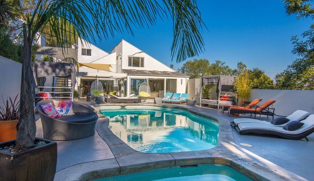Beverly Hills Modern 6 Bedroom Pool Estate w Views, Secluded on a Private Lane in Beverly Hills