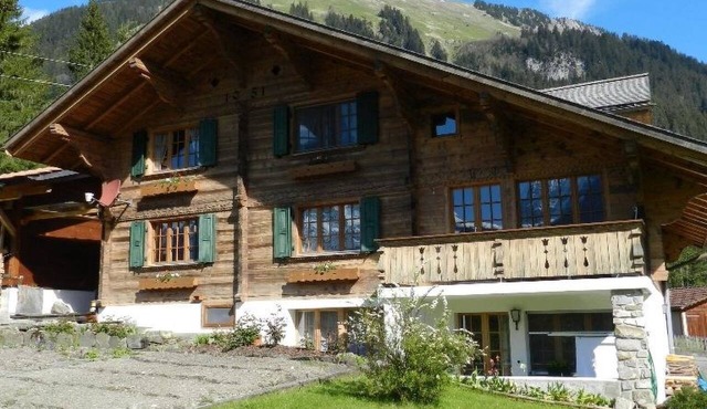 Bijou Arnensee Appartement/Fewo, Dusche oder Bad, WC 2-Bettwohnung by Interhome in Gsteig bei Gstaad