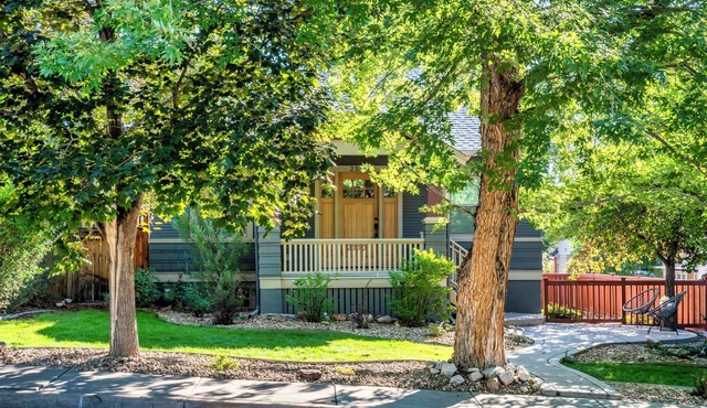 Boulder Bungalow IN TOWN Walk to Everything - SUNDANCE