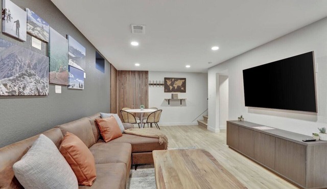 Brand New Arvada Guest Suite| Sauna | Fire Pit