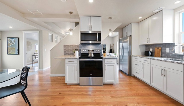 Bright and Stylish Home – Great Central Location!