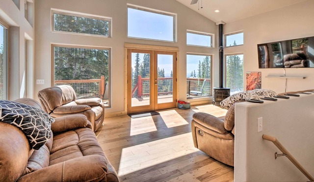 Bright Fairplay Gem with Loft, Deck + Mtn Views