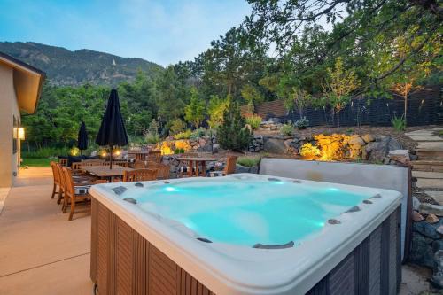 Broadmoor Bliss Waterfalls & Wildlife Spa Gym