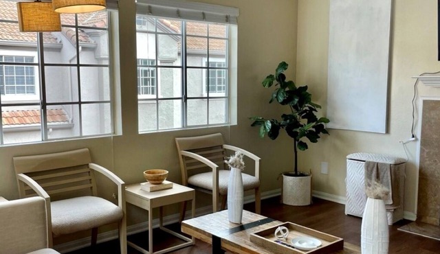 Calm and Serene 2BR San Diego Retreat. Great location!