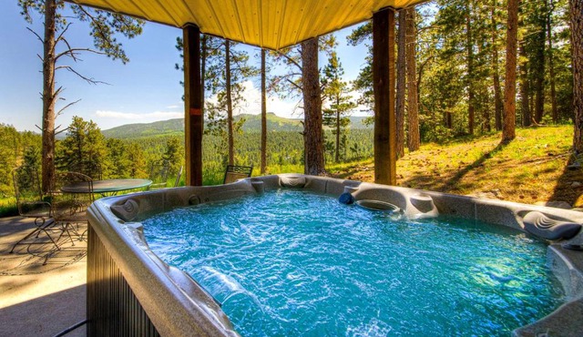 Canyon Rim Lodge in Sturgis