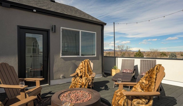 Casa Colorado: 4BR Luxury Home · Rooftop Deck · Colorado Mountain Base Camp