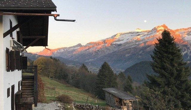 ✨CHALET WITH A CINEMATIC VIEW in Ormont-Dessus