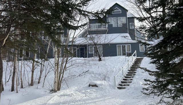 ChaletsOasis Ski In/Ski Out on the Voyageur trail in Tremblant in Mont-Tremblant