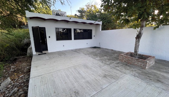 Charming 2-bedroom house with WiFi, AC in fantastic Playa Platanitos in Playa Platanitos