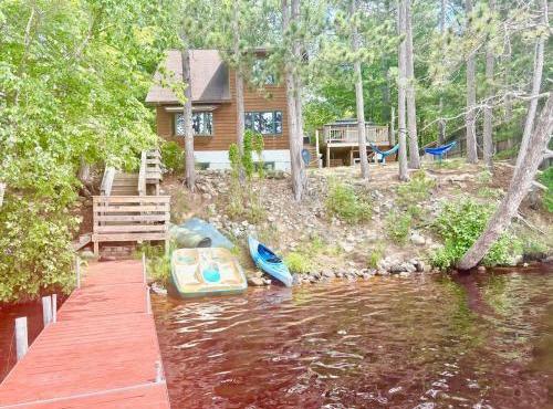 Charming Rhinelander Lakehouse
