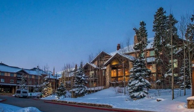 CHRISTMAS SKI IN/OUT Breckenridge, GRAND TIMBER LODGE 12/19/25-12/26/25