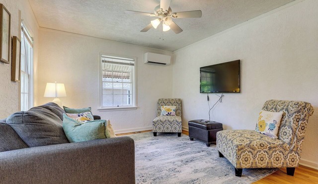 Close to Hospitals! Centrally Located Pueblo Condo